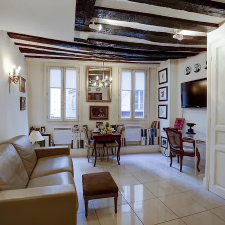Private Apartment - Louvre - Palais Royal アパート パリ